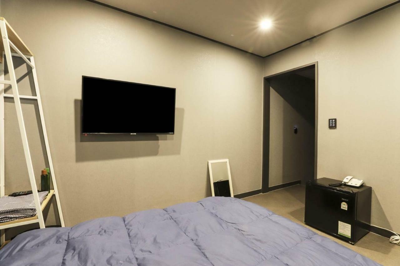 Actor Motel Hanam Экстерьер фото