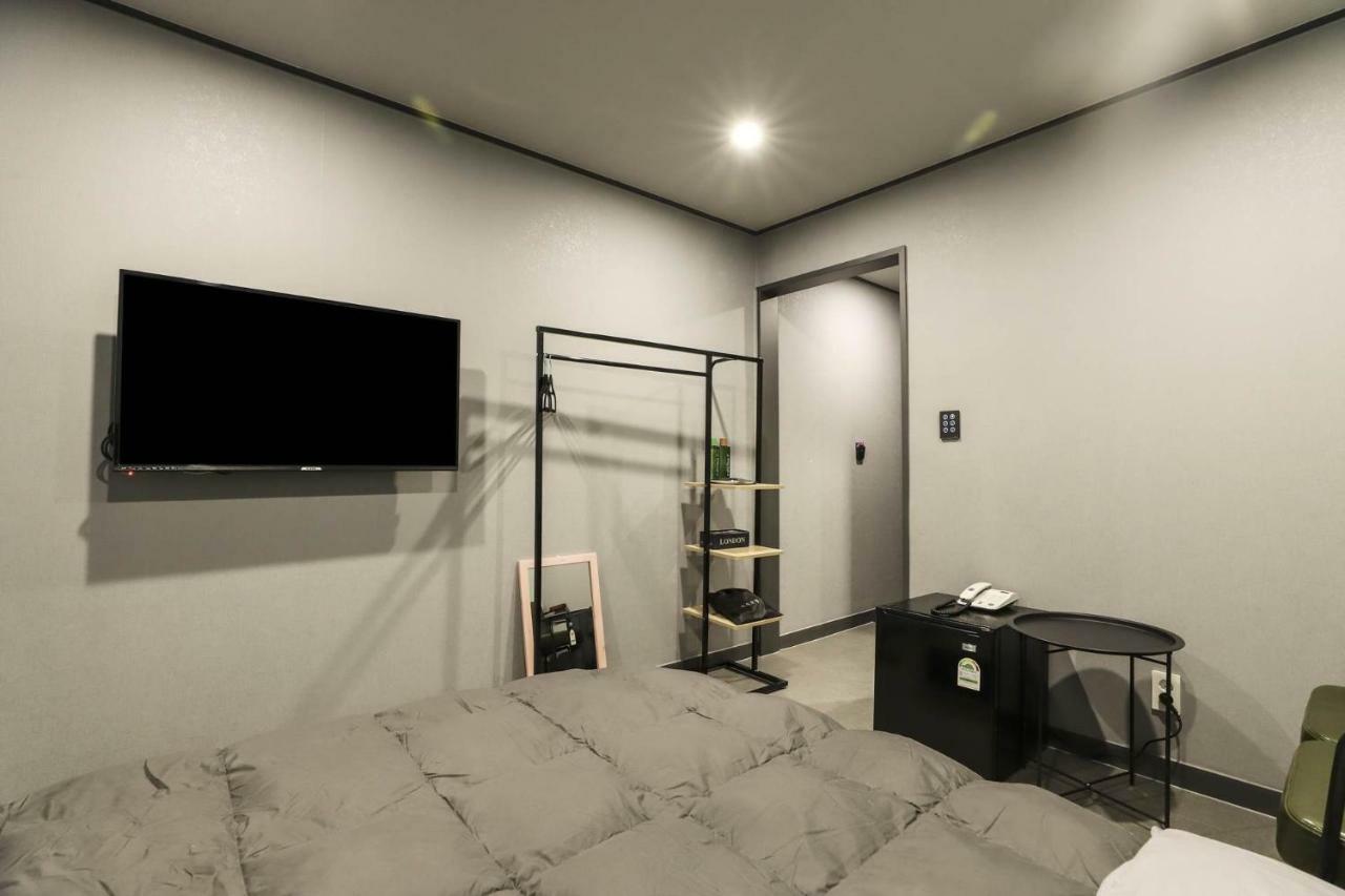 Actor Motel Hanam Экстерьер фото